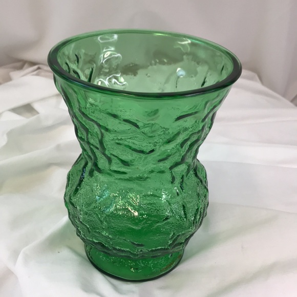 Vintage E. O. Brody Green Crinkle Indiana Glass Vase 8” - Picture 3 of 11